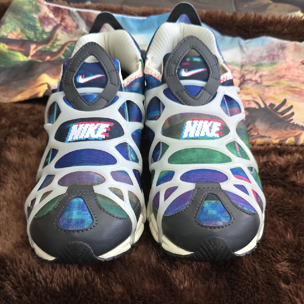 Nike Blue and Green Sneakers with Athletic Performance